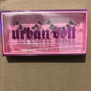 Black Lashes by Urban Doll. Bedroom Eyes